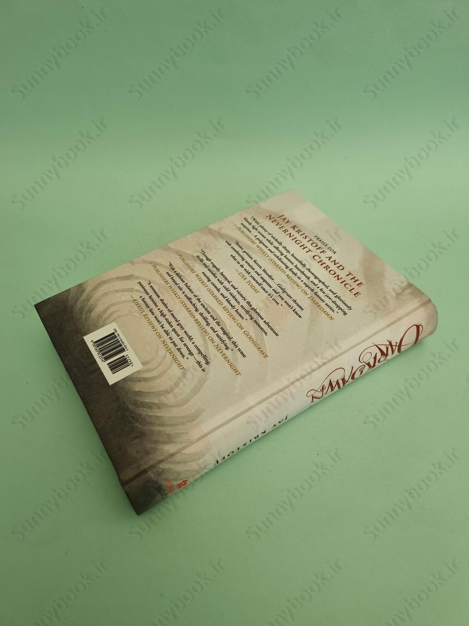 Darkdawn (The Nevernight Chronicles 3) main 1 6