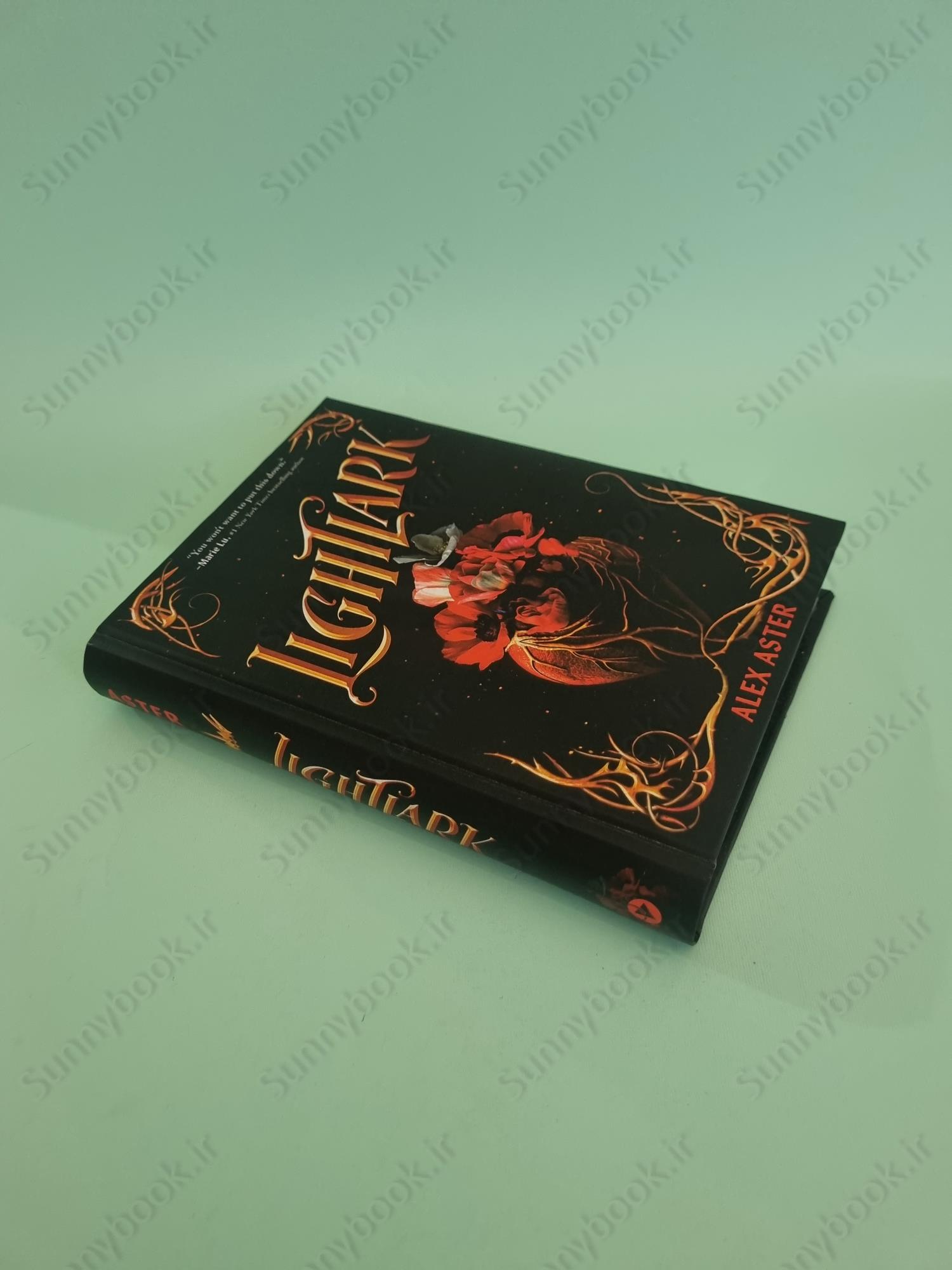 Lightlark (The Lightlark Saga Book 1) main 1 3