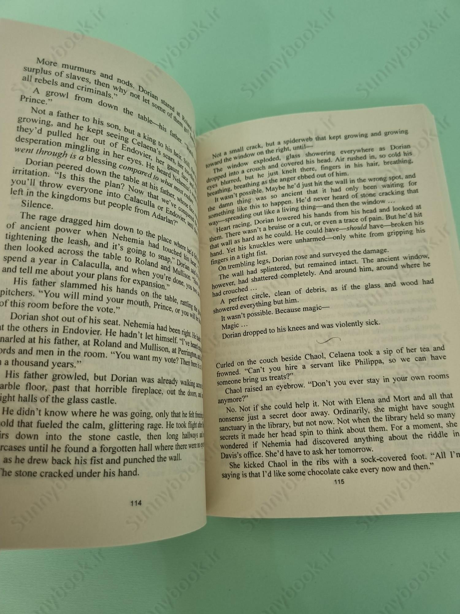 Crown of Midnight (Throne of Glass 2) main 1 6