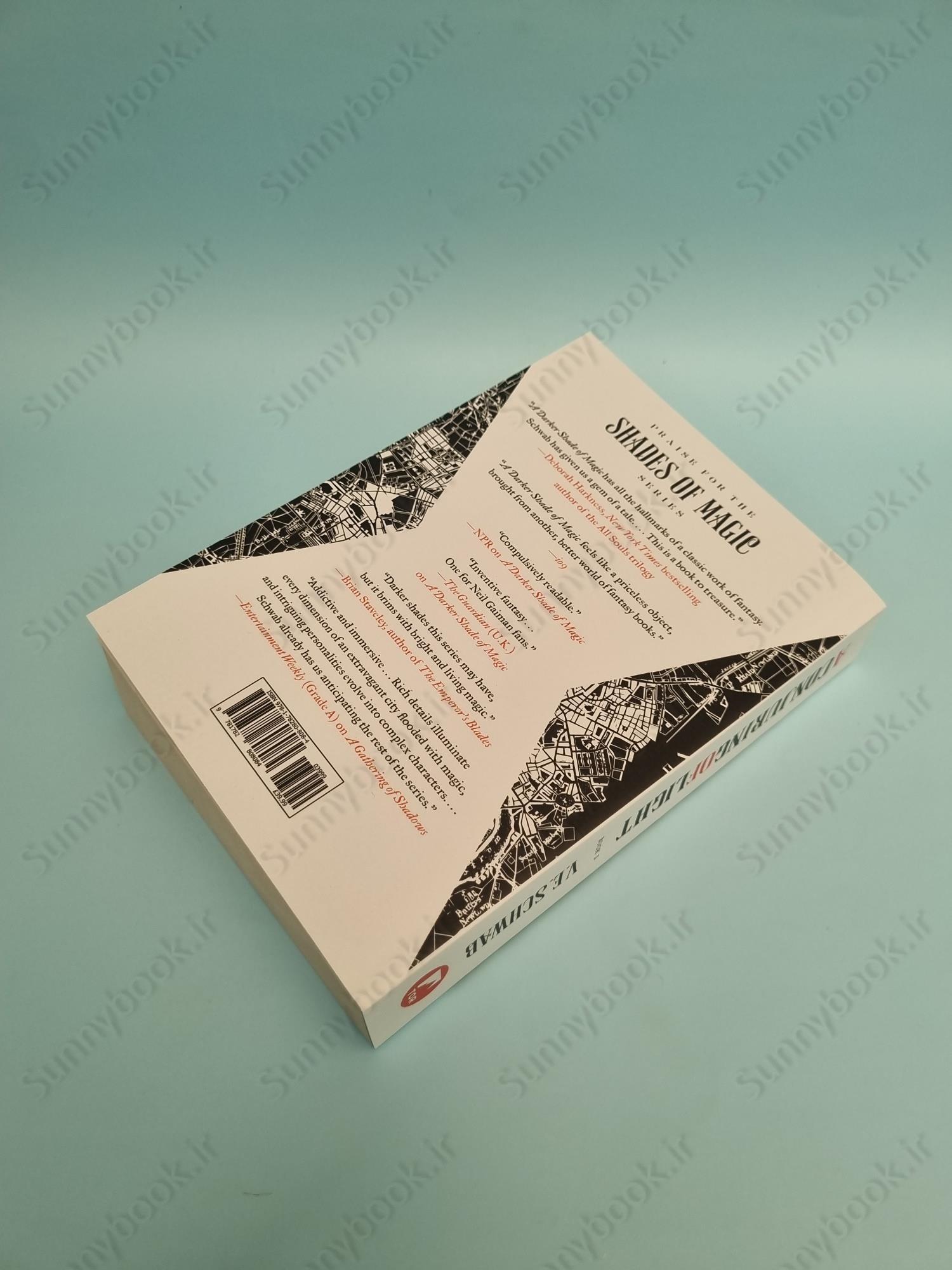 A Conguring of Light (Shades of Magic 3) main 1 5