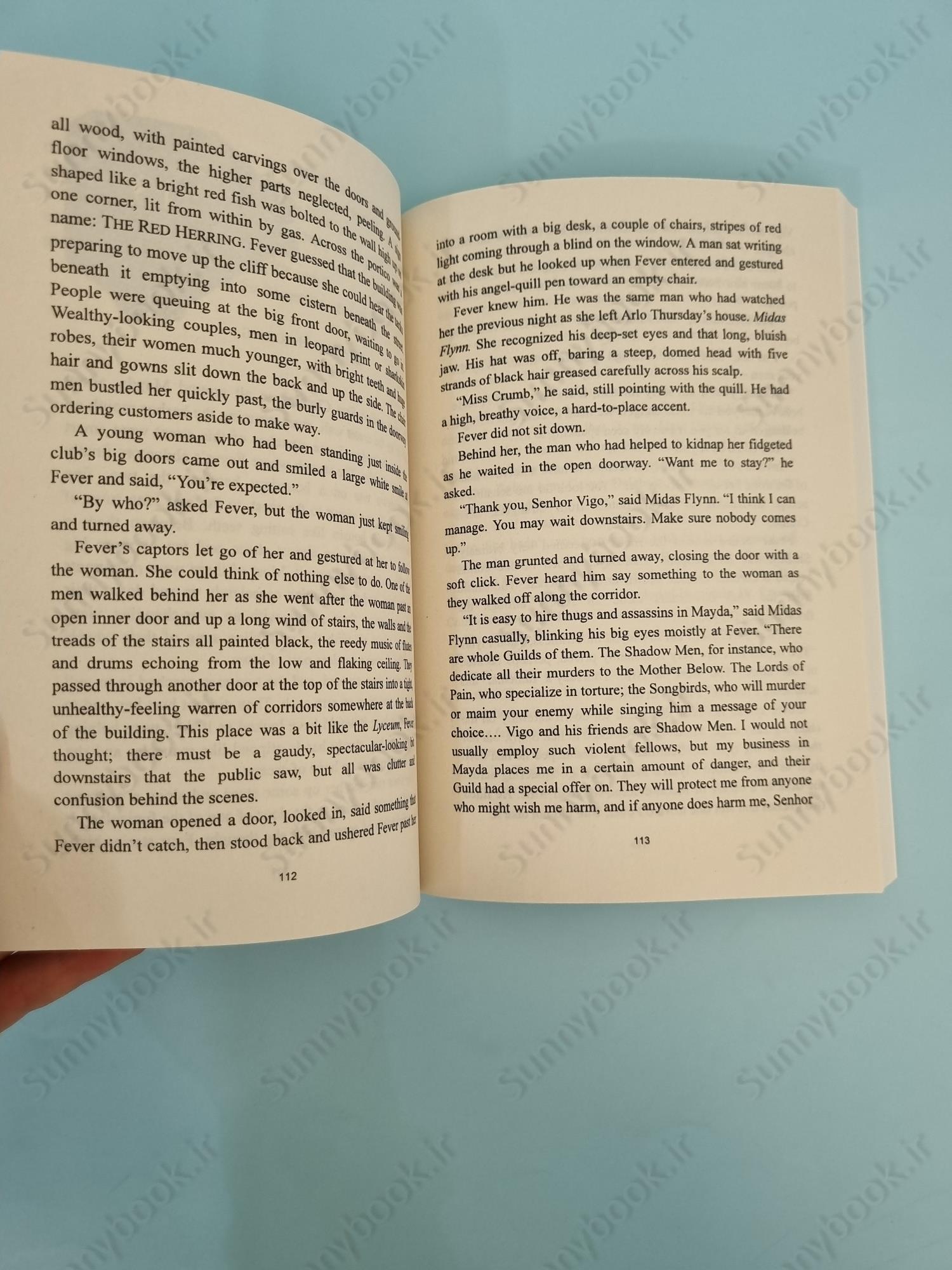 A Web of Air: Mortal Engines (Book 2 of 3: Fever Crumb Trilogy) main 1 6