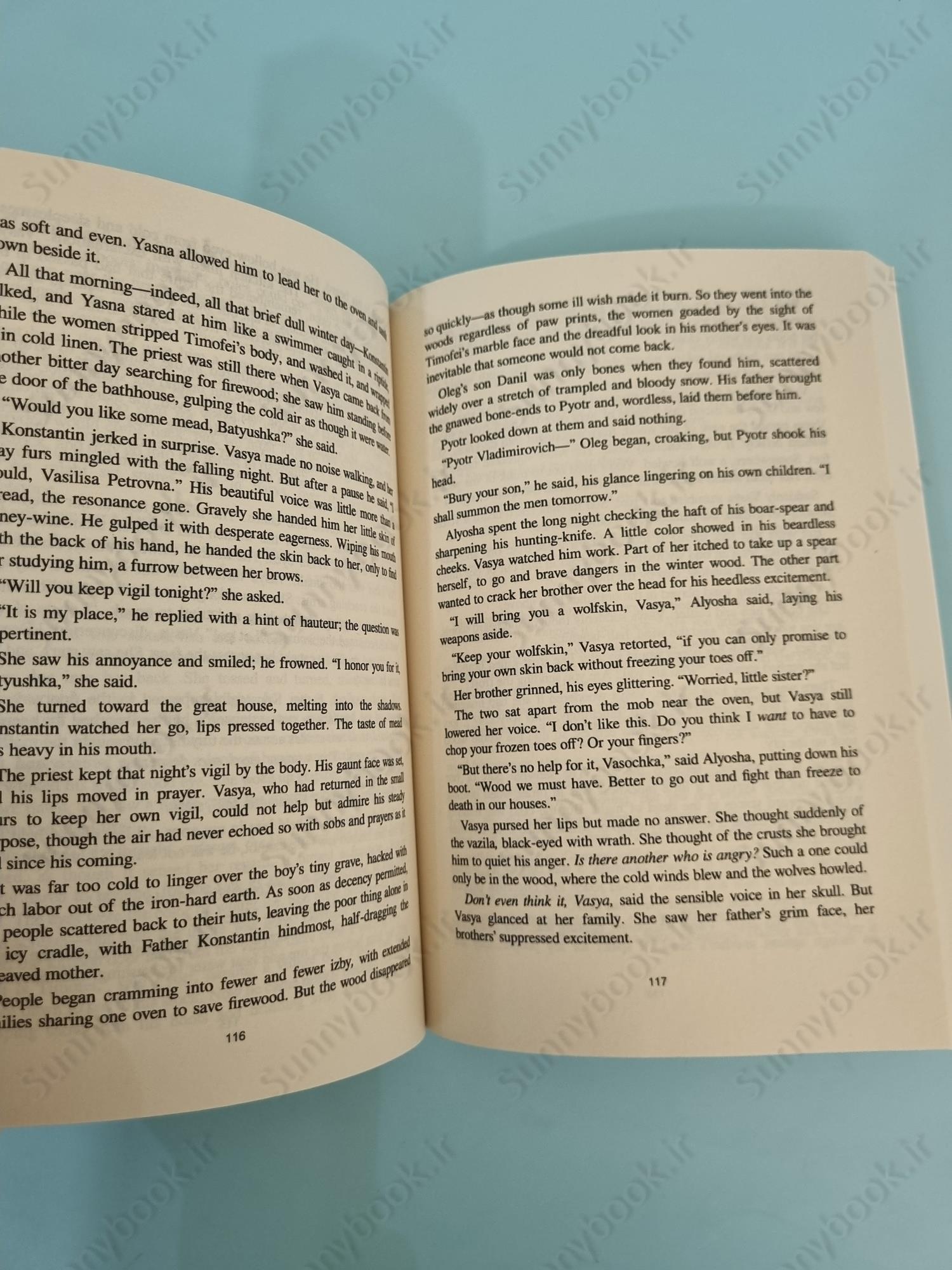 The Bear and the Nightingale (Winternight Trilogy 1) main 1 6