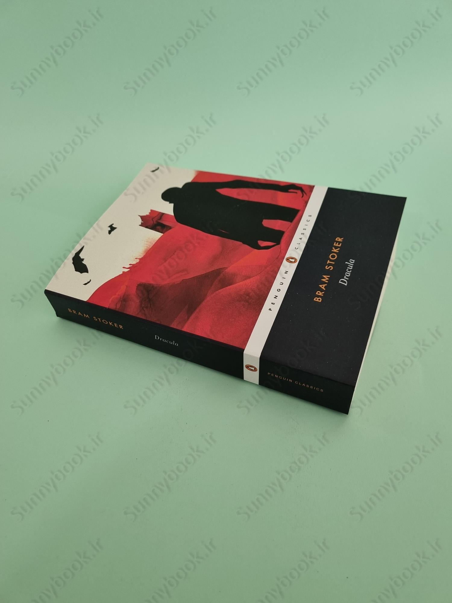 Dracula (Penguin Classics) main 1 3