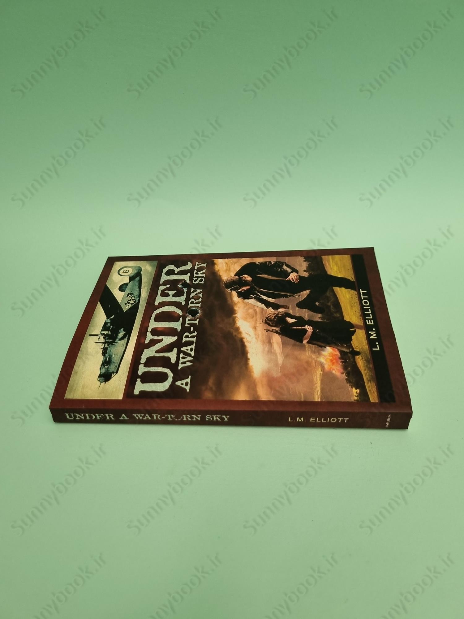 Under a War-Torn Sky (Under a War-Torn Sky #1) main 1 4