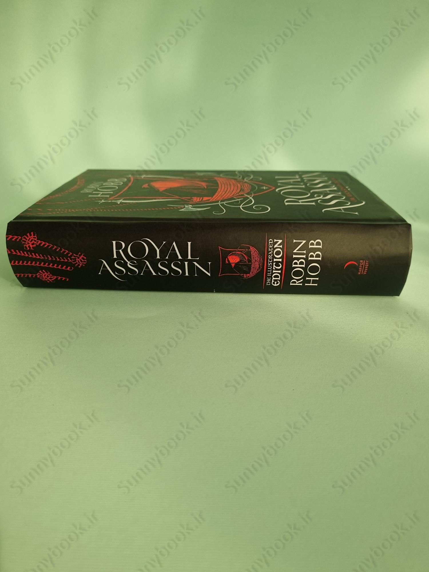 Royal Assassin The Illustrated Edition (The Farseer Trilogy 2) main 1 4