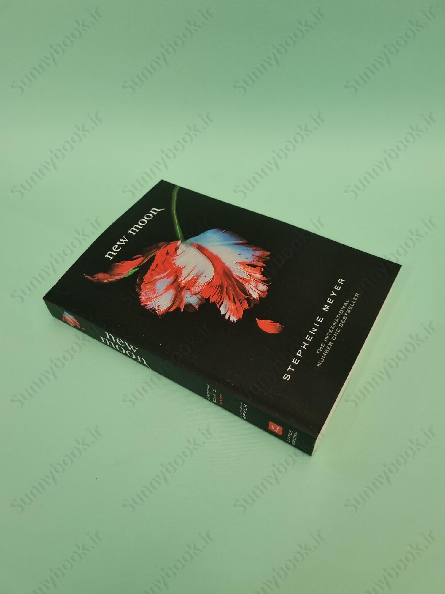 New Moon (The Twilight Saga 2) main 1 3