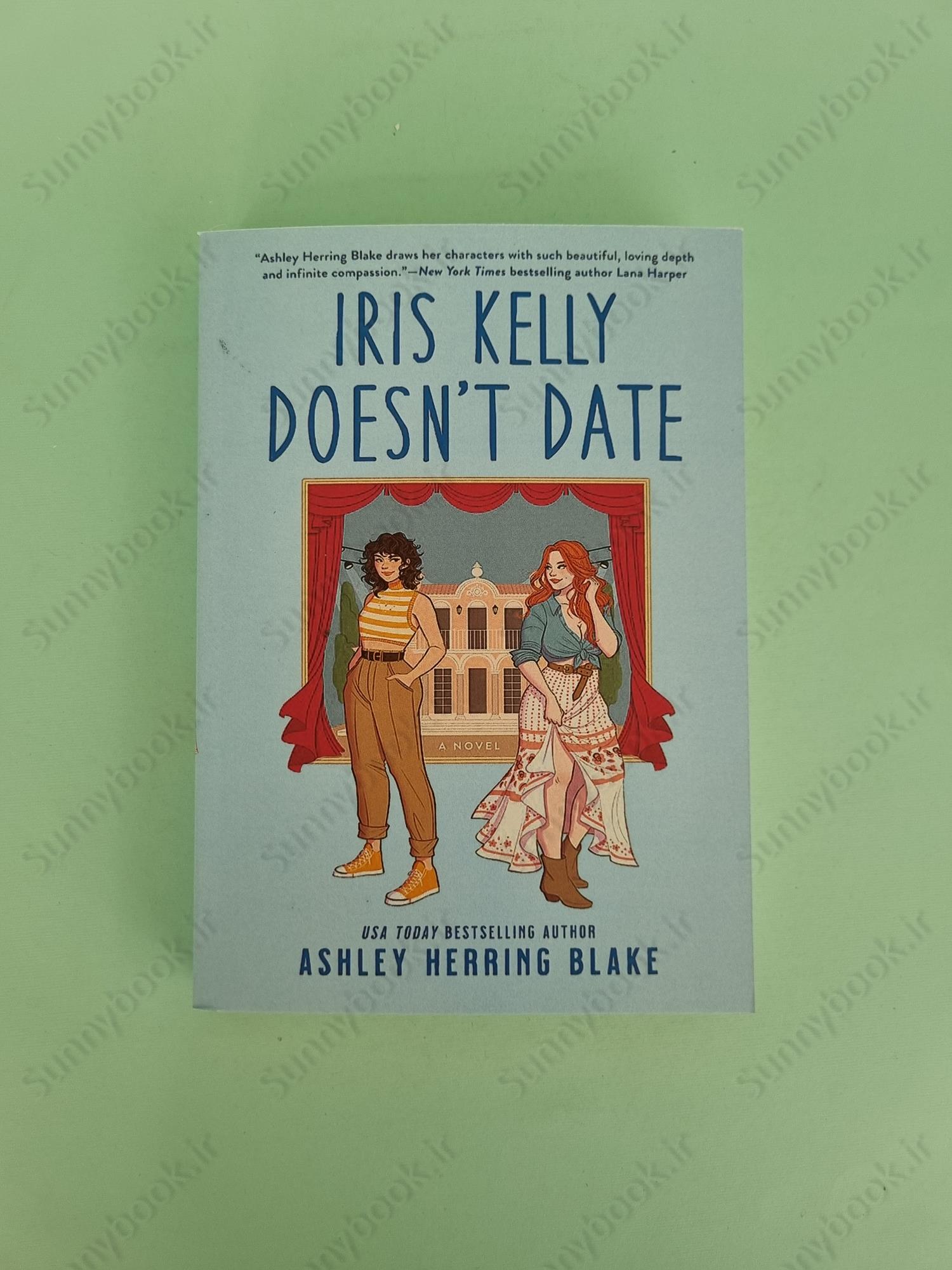 Iris Kelly Doesn't Date main 1 2
