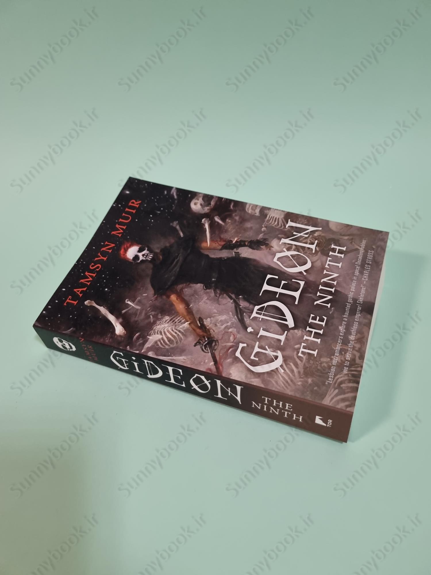 Gideon the Ninth (The Locked Tomb 1) main 1 3