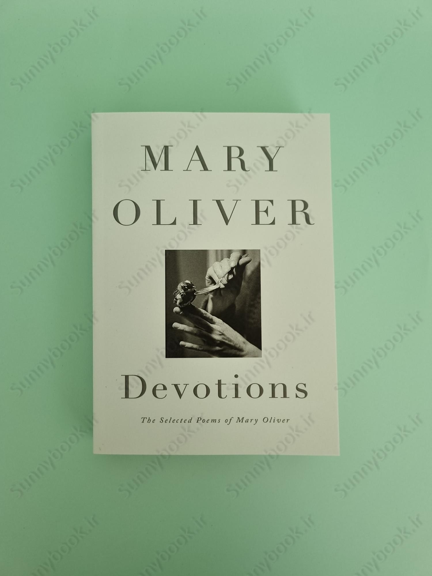 Devotions: The Selected Poems of Mary Oliver main 1 2