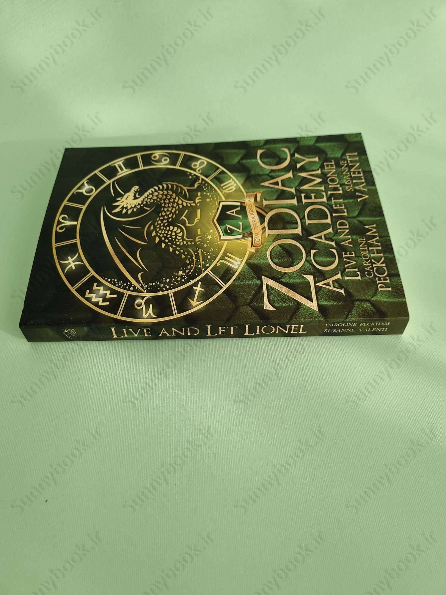 Zodiac Academy 8.6 : Live And Let Lionel main 1 4