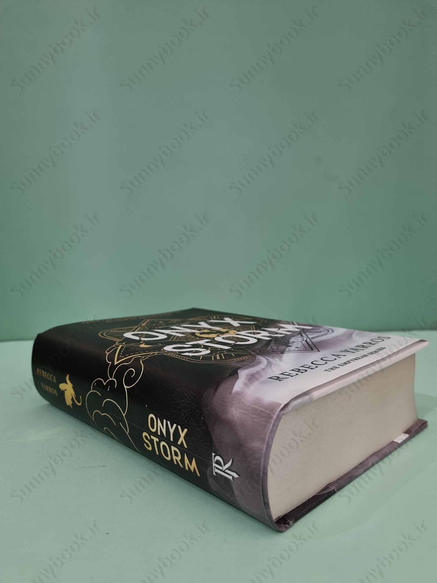 Onyx Storm (The Empyrean , 3) main 1 3