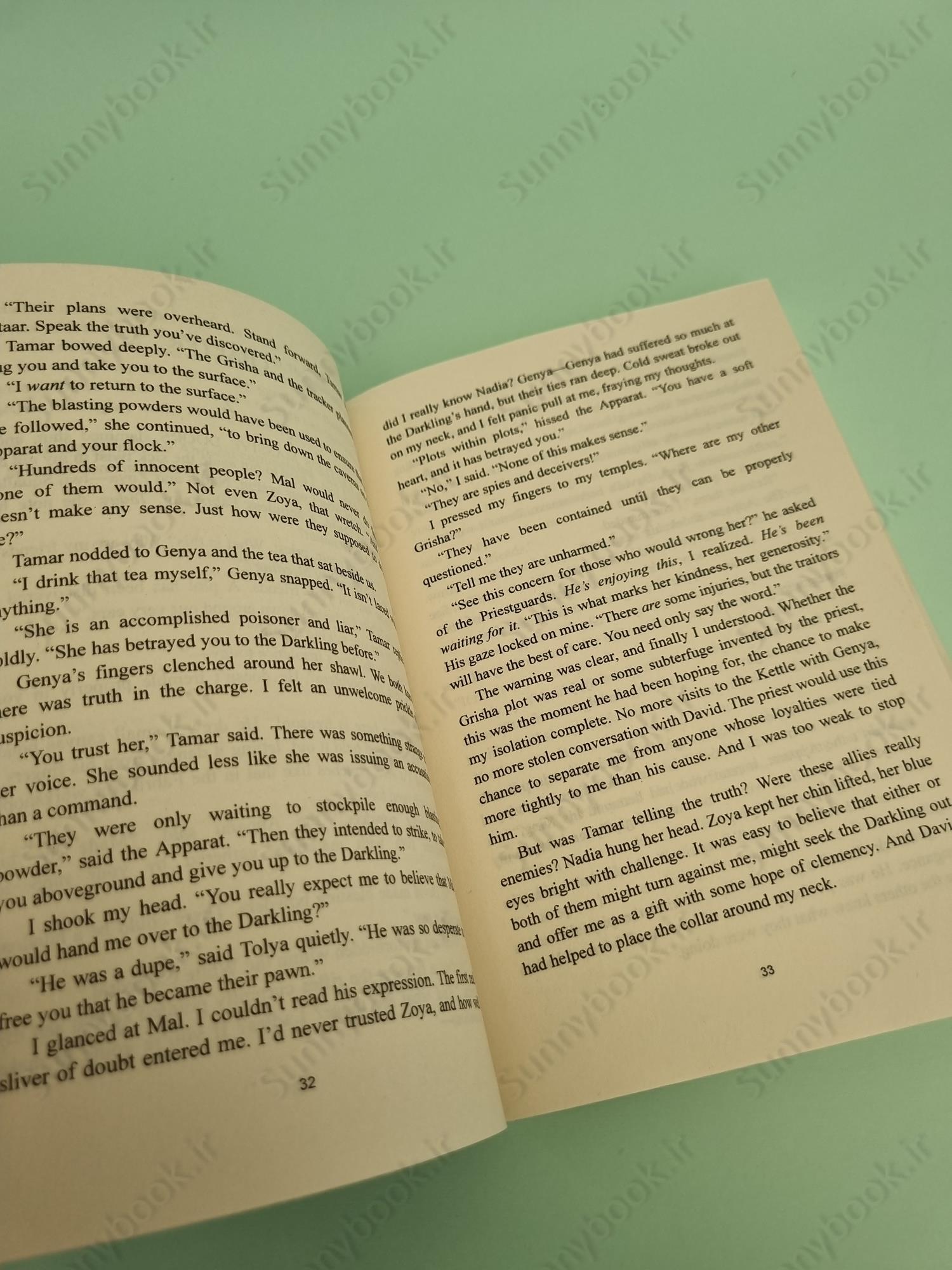 Ruin and Rising (The Shadow and Bone Trilogy 3) main 1 5