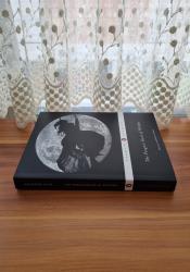 The Penguin Book of Witches thumb 1 4