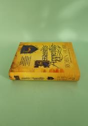 Assassin's Apprentice (The Farseer Trilogy, Book 1) thumb 2 4