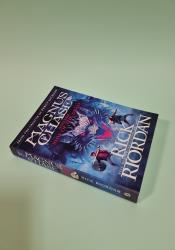 Magnus Chase and the Ship of the Dead book 3 thumb 1 3