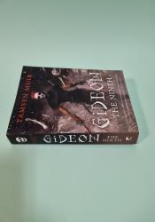 Gideon the Ninth (The Locked Tomb 1) thumb 1 4