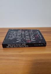 The Madman and His Broken Princess thumb 1 4