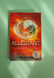 Allegiant (Divergent Series, 3) thumb 2 2