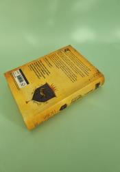 Assassin's Apprentice (The Farseer Trilogy, Book 1) thumb 1 5